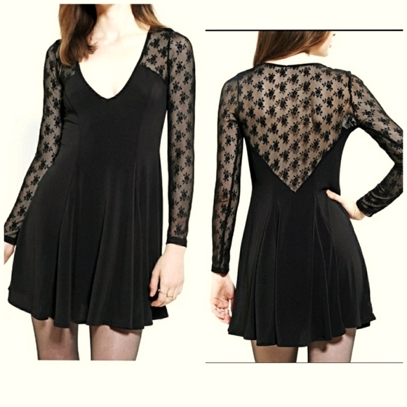 Kimchi Blue Black Floral Lace Long Sleeve Dress - Picture 1 of 4